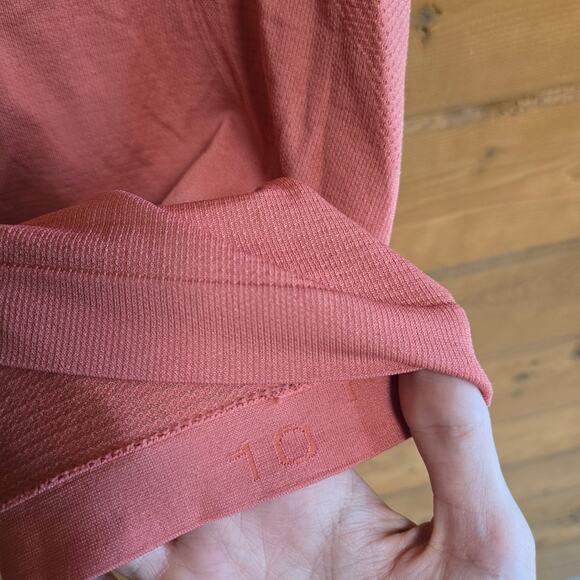 Lululemon Swiftly Tech Racerback 2.0 Soft Cranberry Size 10 Top Shirt Running - Picture 6 of 6